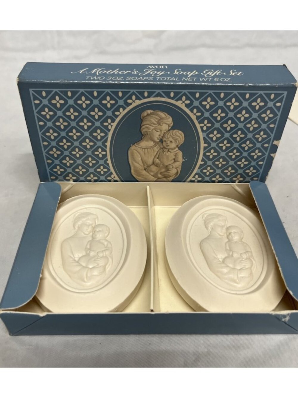 Vintage Avon A Mother’s Joy Soap Set Decorative Soaps NIB 70’s Gift